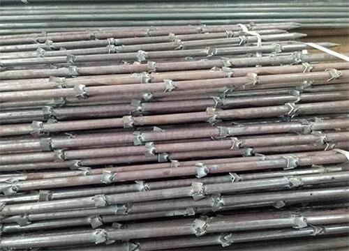 阜龙乡隧道钢花管